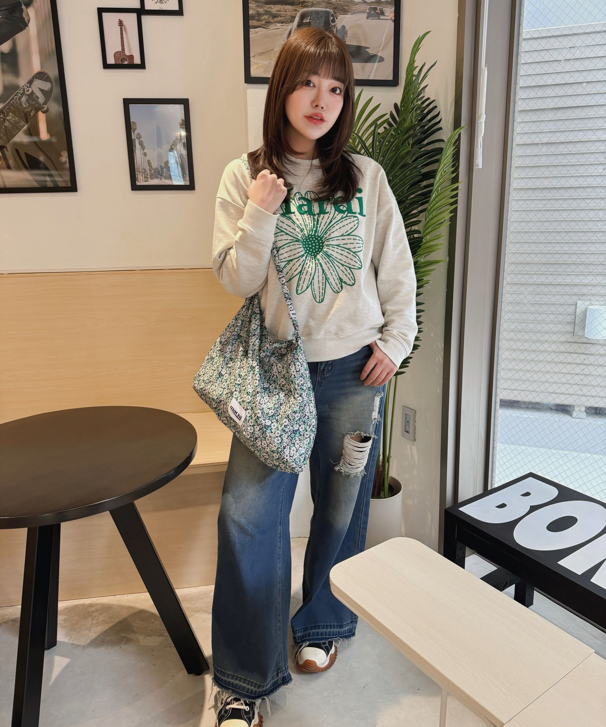 [MACNII] ★韓国NEW BRAND★FLORAL ECO CROSS BAG MACNII] ☆韓国NEW BRAND☆FLORAL ECO CROSS BAG MUSINSA