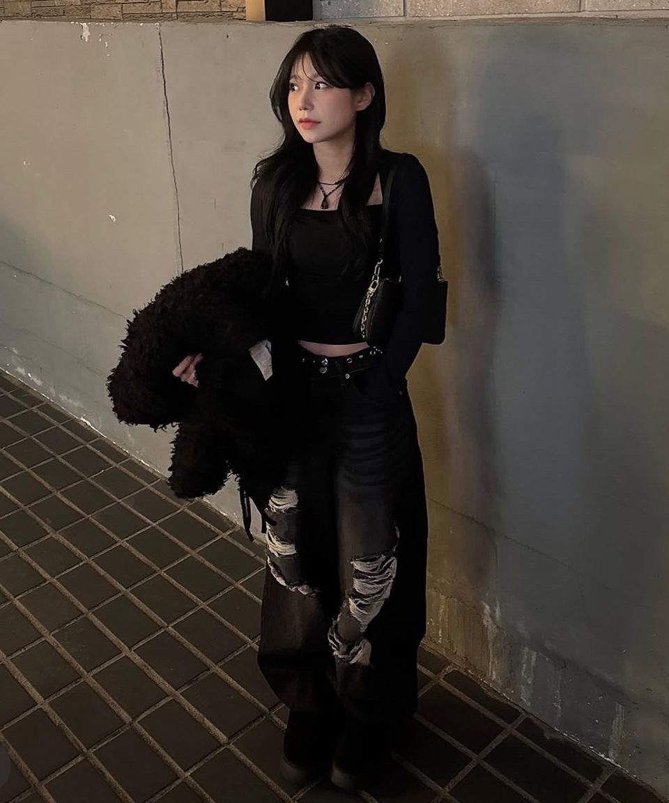 ★ ROCKCAKE ★Faye Damage Jeans【送料0/関税0】 MUSINSA公式 | ROCKCAKE Faye Damage Jeans - Black