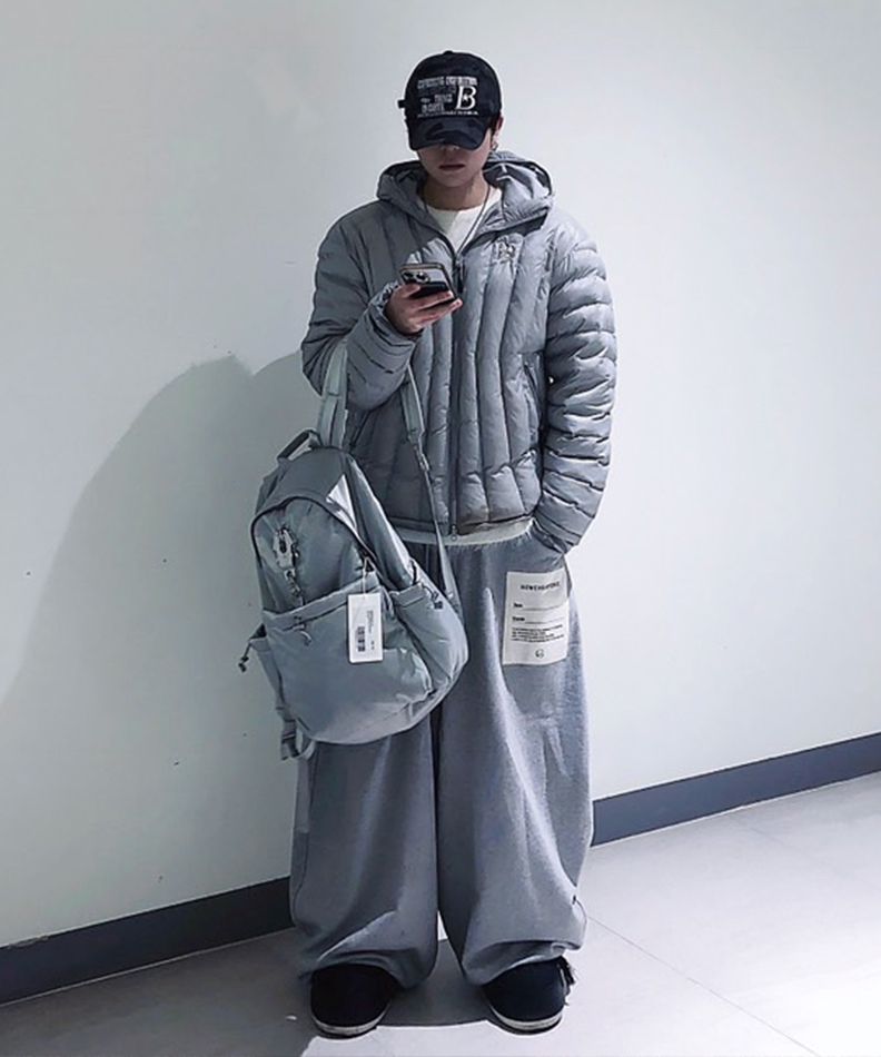 MUSINSA公式 | SSRL Raven Essential Backpack / Black