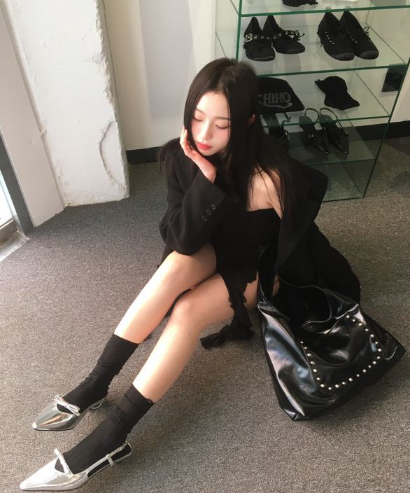 MUSINSA | KHIHO Tipi Ribbon Slingback 2color