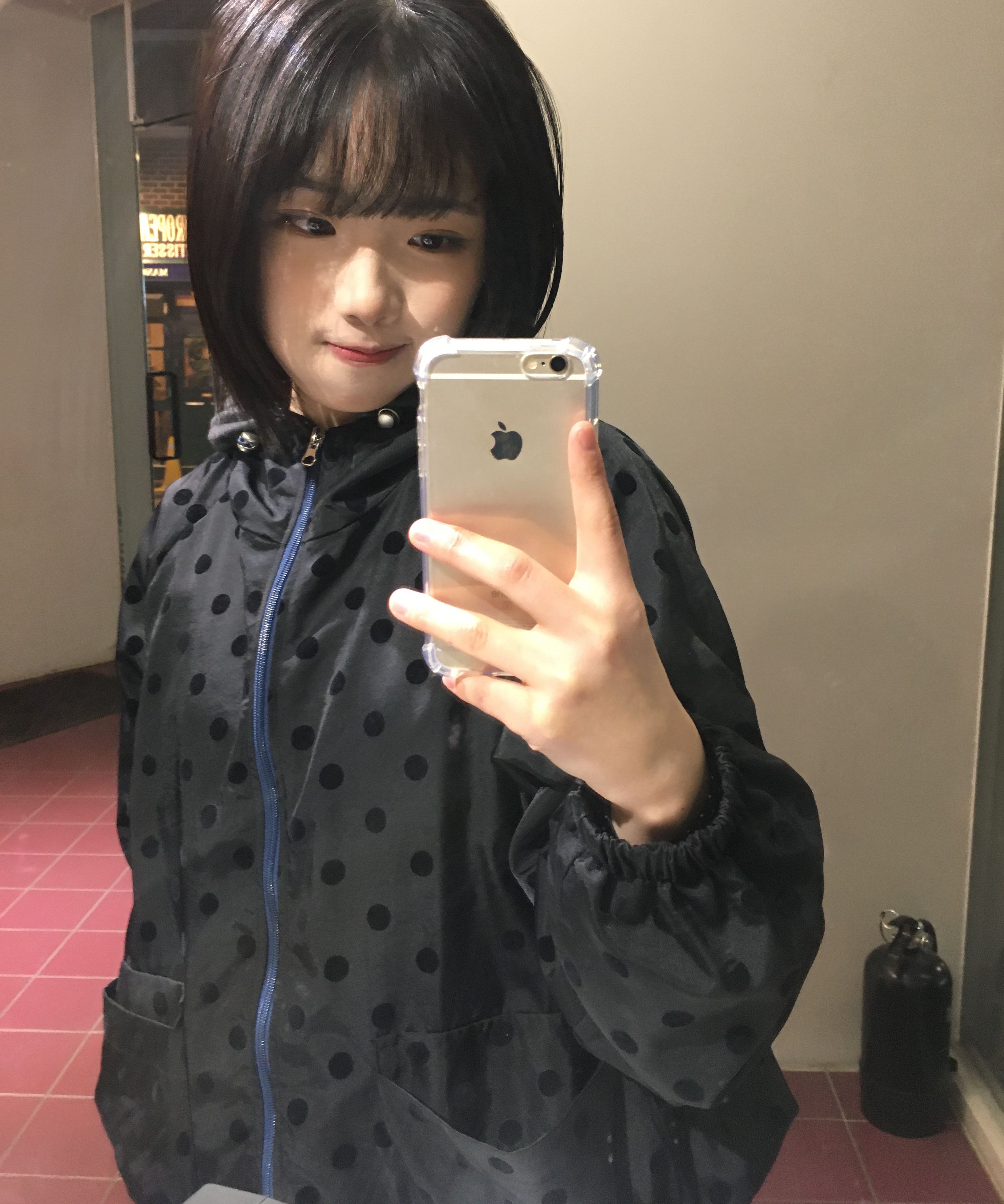 MUSINSA公式 | OHESHIO dot frill hooded windbreaker jumper (navy)
