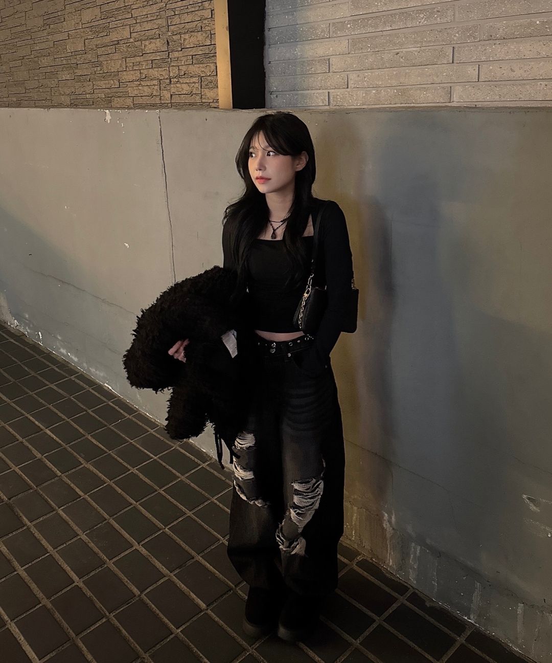 MUSINSA公式 | ROCKCAKE Faye Damage Jeans - Black