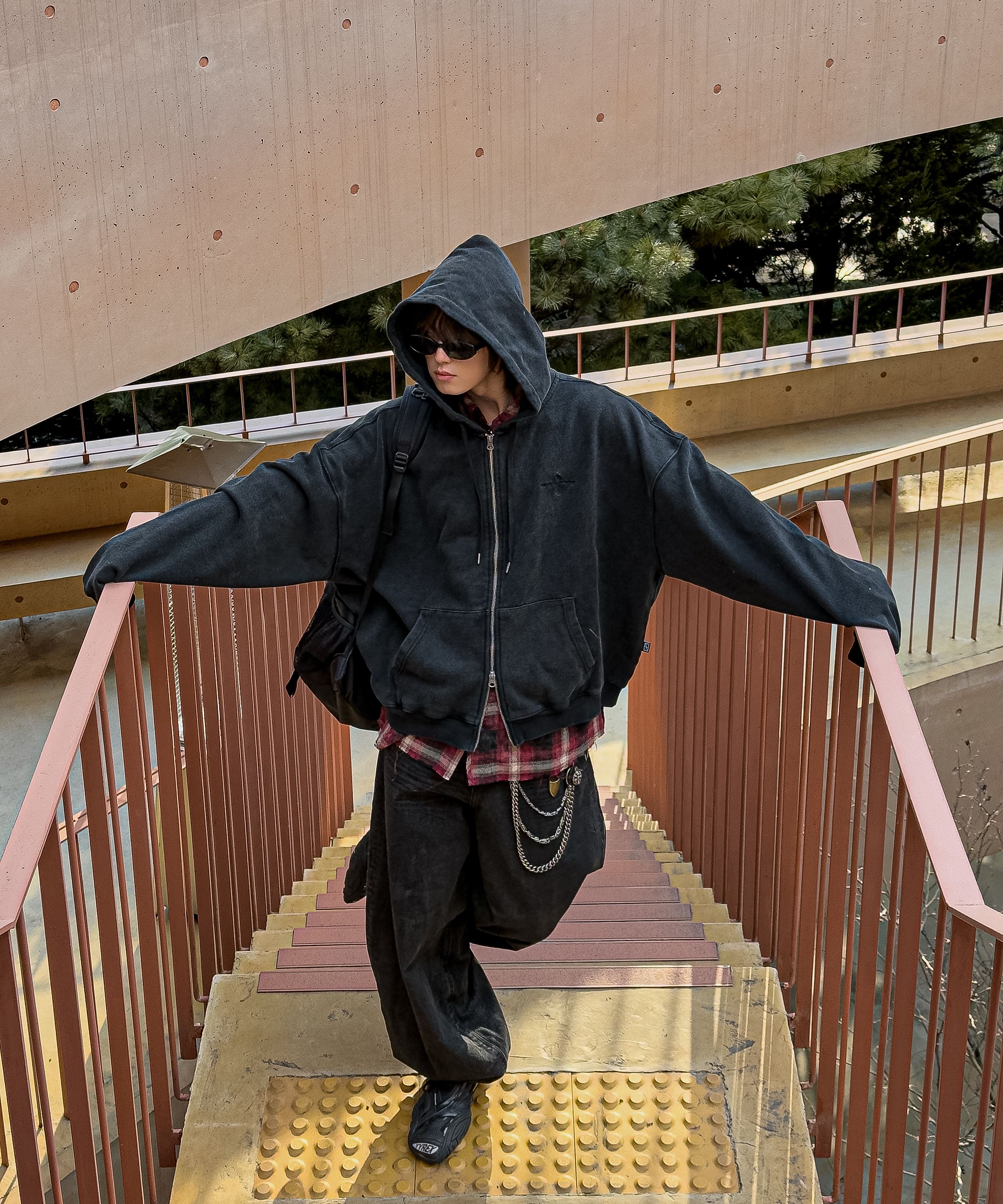 MUSINSA公式 | NOT4NERD 4 Cross Symbol Pigment Hood Zip Up