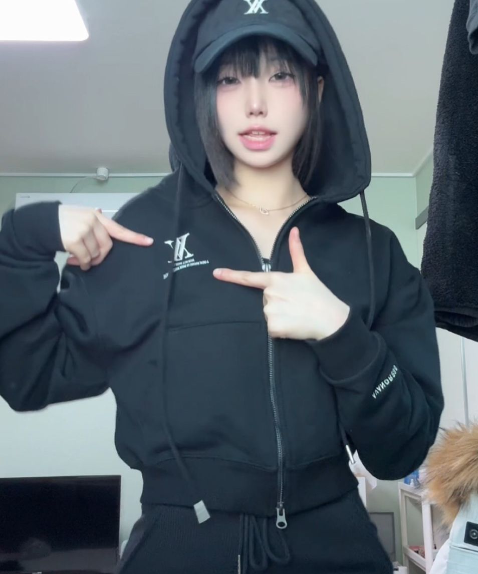 アウターその他 AVANDRESS AV LOGO CROP HOOD ZIPUP IVORY MUSINSA | AVANDRESS SYMBOL CROP HOOD ZIP-UP - 3COL