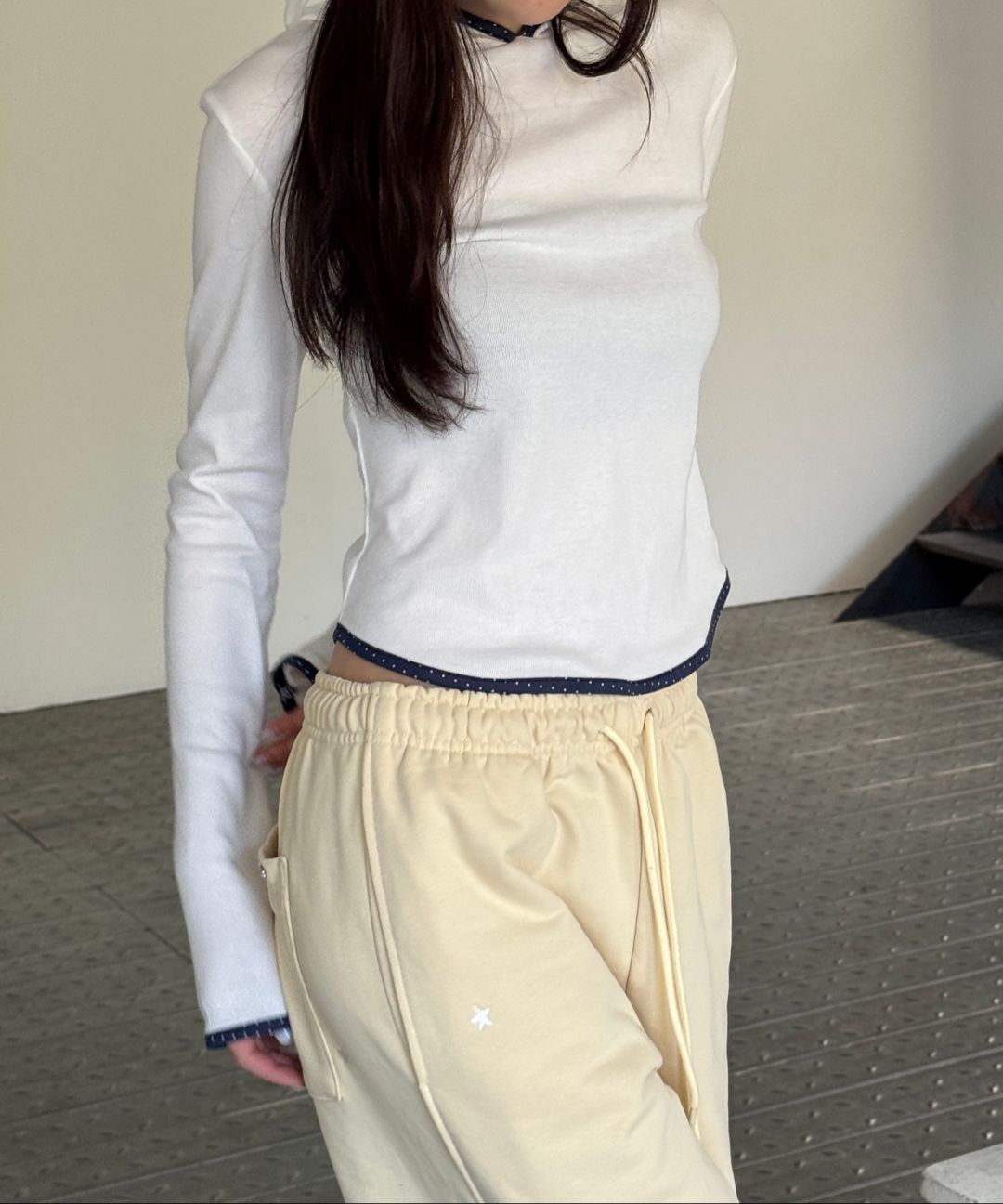 [RONRON]STAR EMBROIDERY SWEAT JOGGER パンツ★新作・25SS★ RONRON| STAR EMBROIDERY SWEAT JOGGER PANTS CREAM YELLOW