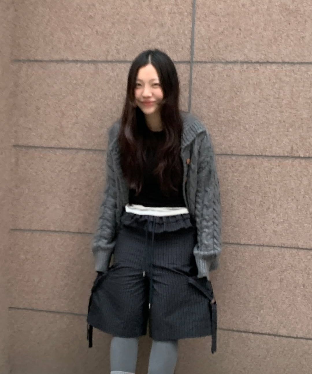 타입서비스(TYPESERVICE) Ruffled Stripe Pocket Pants [Gray