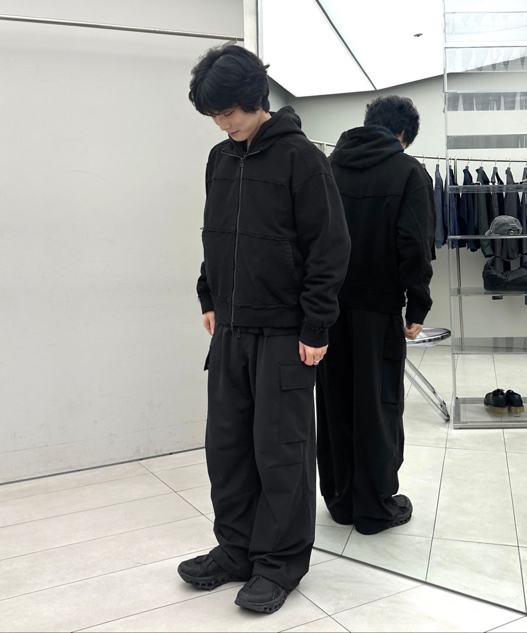 MUSINSA | INSILENCE Washed Damage Hooded Zip-Up BLACK