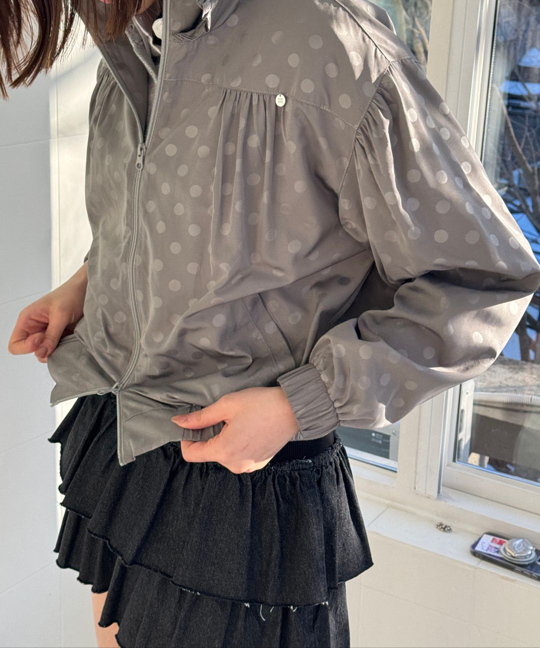MUSINSA公式 | RONRON PENDANT FRILL HOODIE WIND JUMPER BLACK