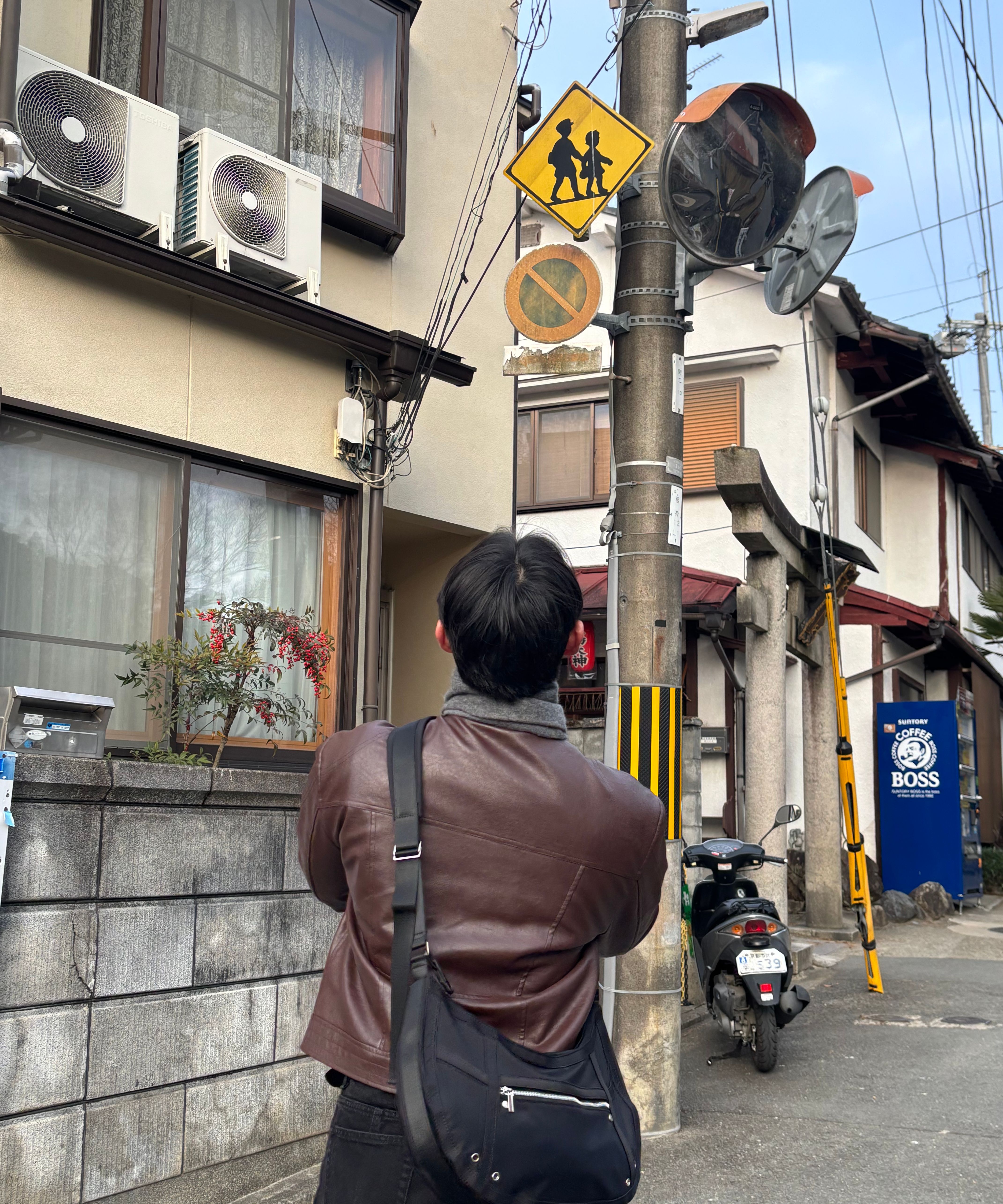 MUSINSA公式 | EASY NO EASY Vegan leather crop biker jacket