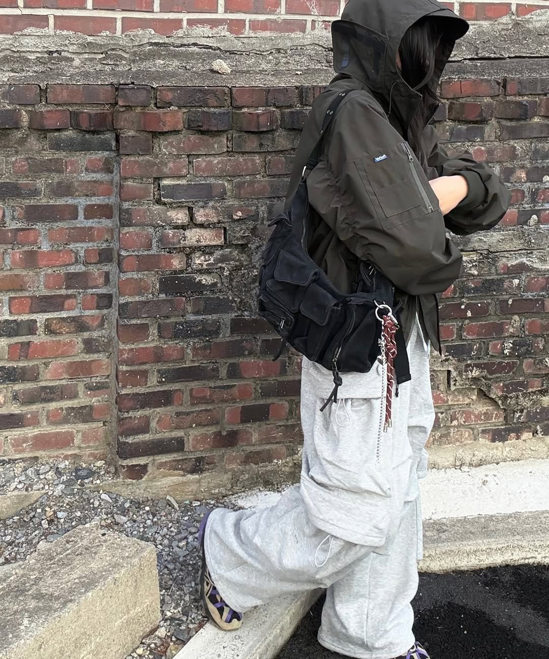 [SCHISM INDUCING] WASTED CARGO BAG /追跡付 SCHISM INDUCING] WASTED CARGO BAG /追跡付 バッグ・カバン