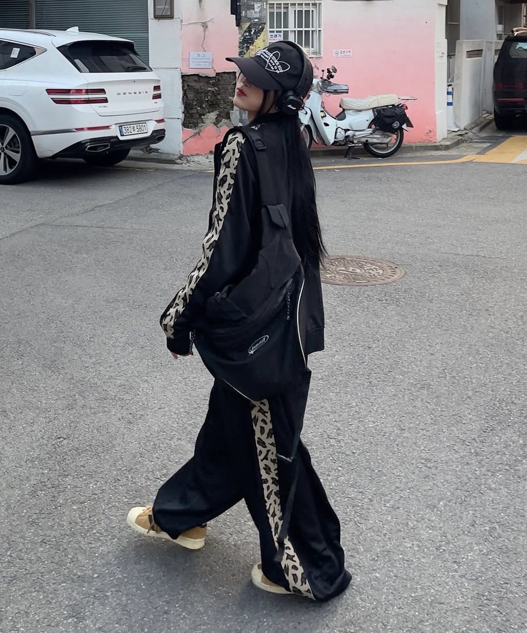 【NOT4NERD】Leopard Side Line Track Jacket★韓国人気★追跡付 NOT4NERD】Leopard Side Line Track Jacket☆韓国人気☆追跡付