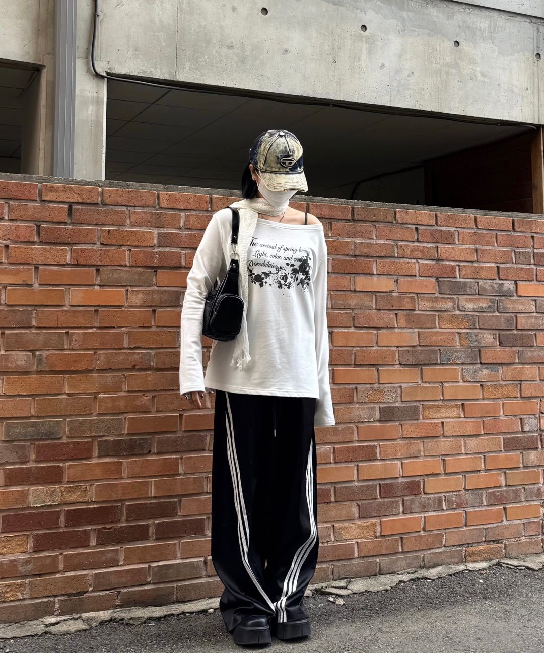 ショルダーバッグ・ポシェット ILLIGO Ruby Stud Shoulder Bag Black MUSINSA公式 | ILLIGO Ruby Stud Shoulder Bag Black