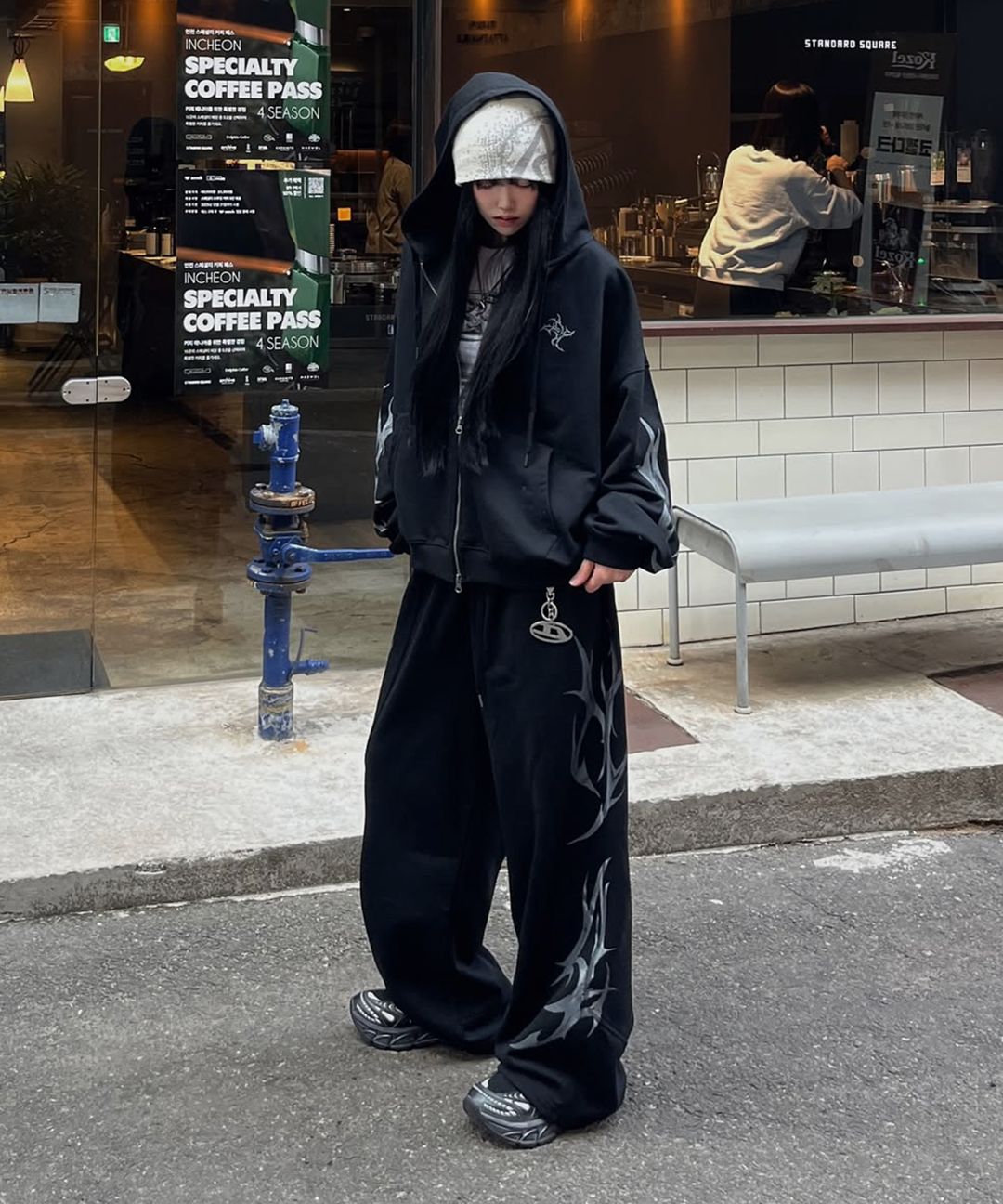 MUSINSA | NOT4NERD Dagger Tribal Logo Incision Sweat Pants