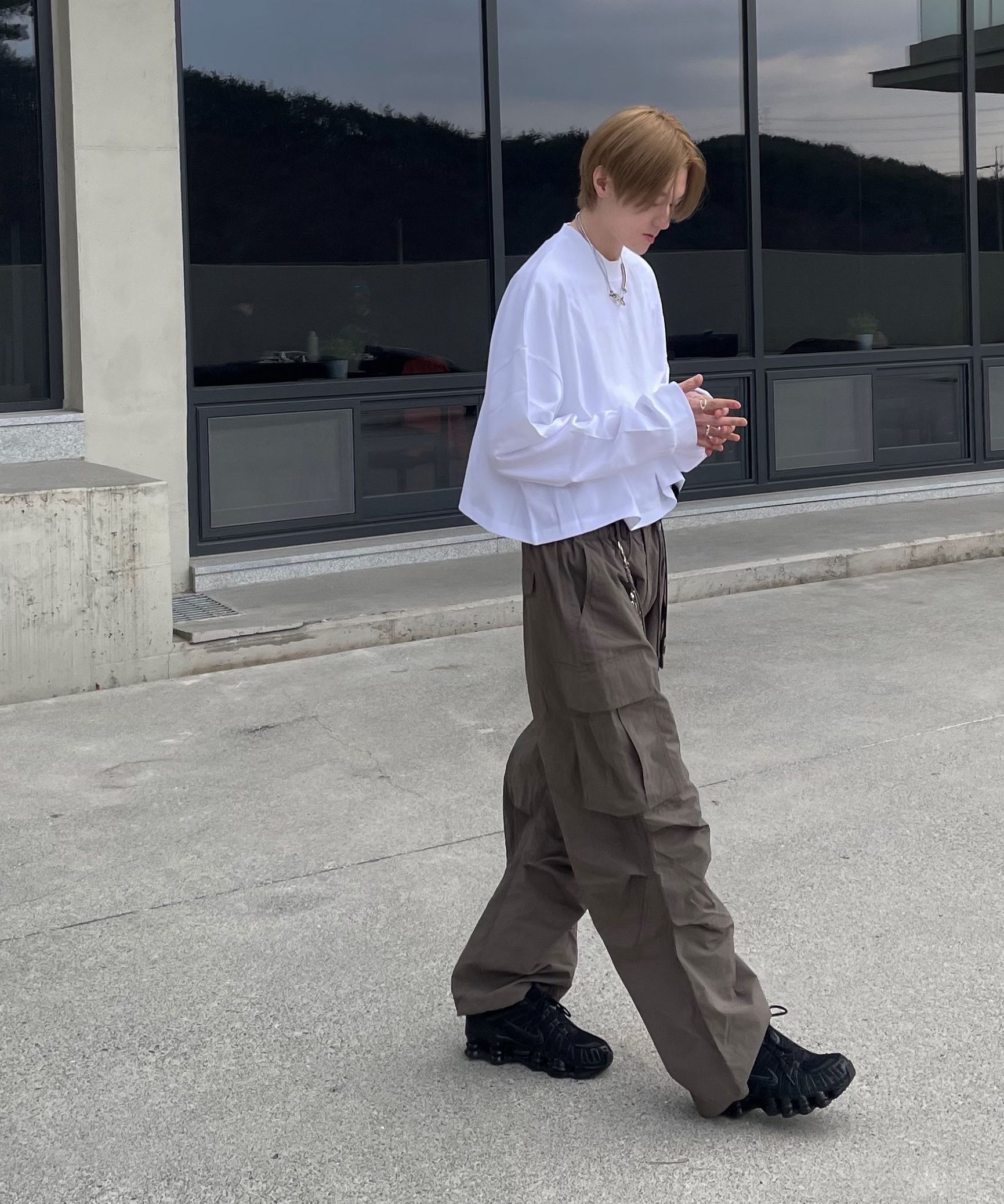 MUSINSA | NOT4NERD Parachute Nylon Cargo Pants - Light Gray