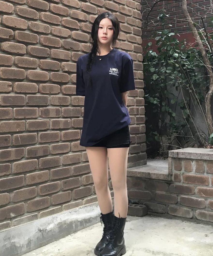 ★人気★LMC★FLYING PUPPY TEE UNISEX MUSINSA | LMC FLYING PUPPY TEE navy