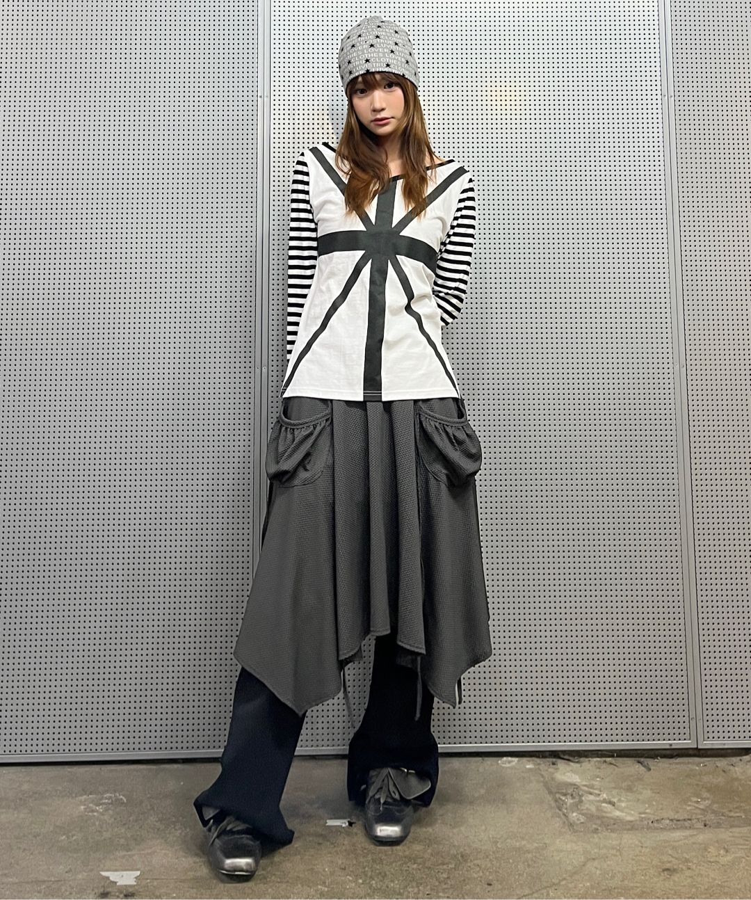 ★2025SS新作★LUV IS TRUE★IM LAYERED MIDI SKIRT MUSINSA | LUV IS TRUE IM LAYERED MIDI SKIRT(BLACK)