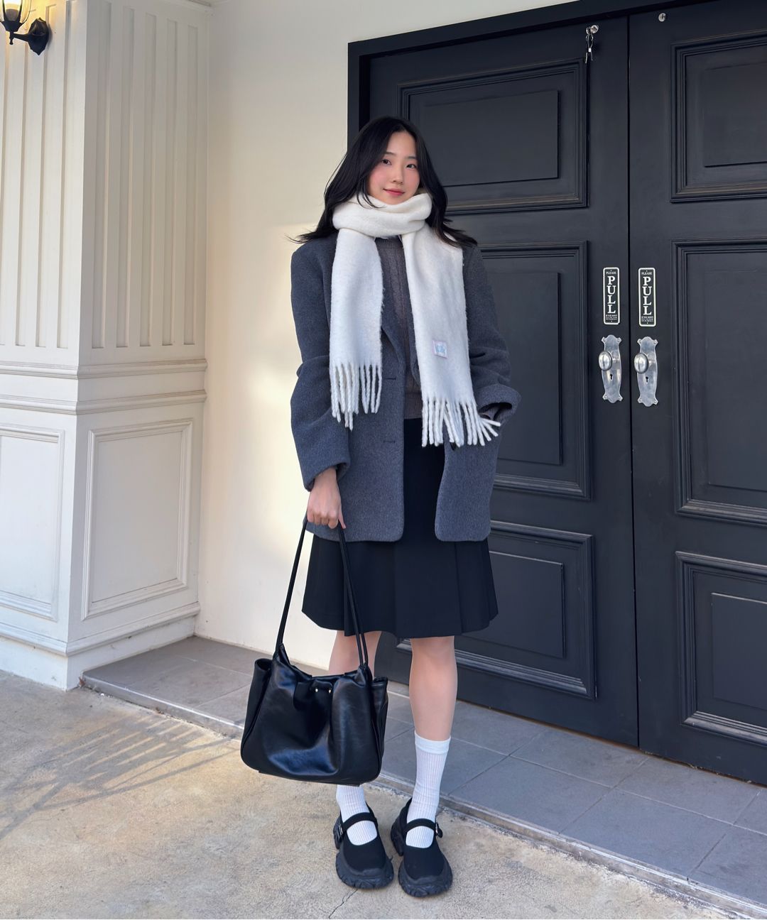MUSINSA | TATIANA Soft Fluffy Wool Blended Muffler MF8109