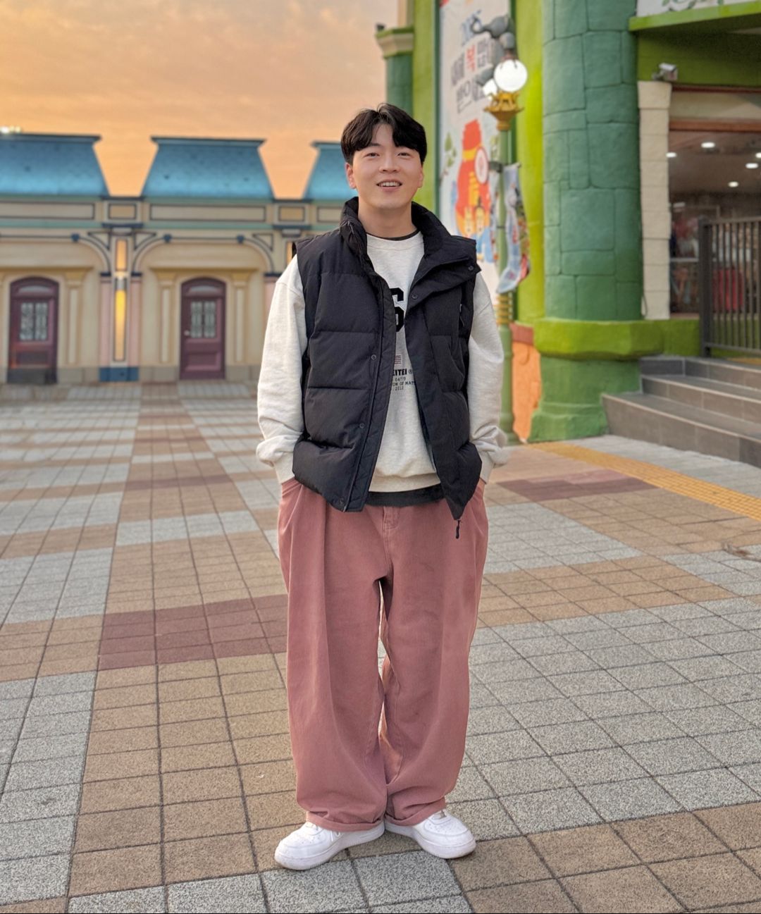 MUSINSA | NOT4NERD Side One Tuck Denim Balloon Pants - Deep Blue