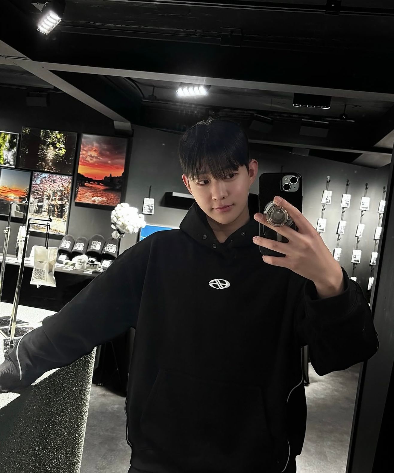 현피트(HYUNFIT) REFLECTION TRACK HOODED-[BLACK] - 사이즈 & 후기 | 무신사
