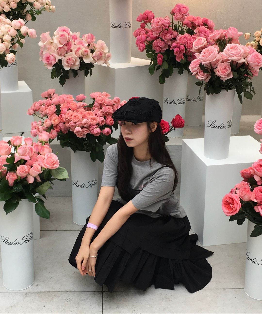POESIEDAME YUME FLATCAP musinsa フラットキャップ MUSINSA | POESIEDAME CORSAGE FLAT CAP IN BLACK