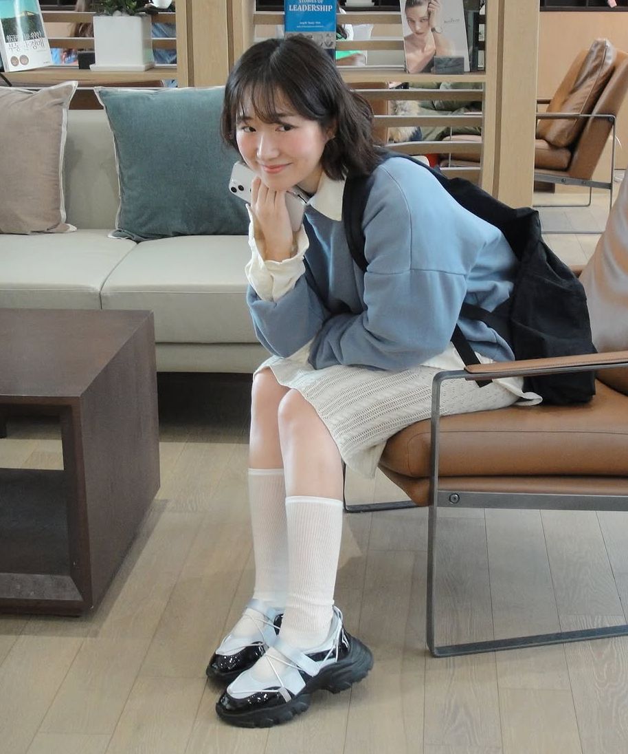 [SALT AND CHOCOLATE] バレーコア Velcro sneakers : 5 Color SALT AND CHOCOLATE] バレーコア Velcro sneakers : 5 Color