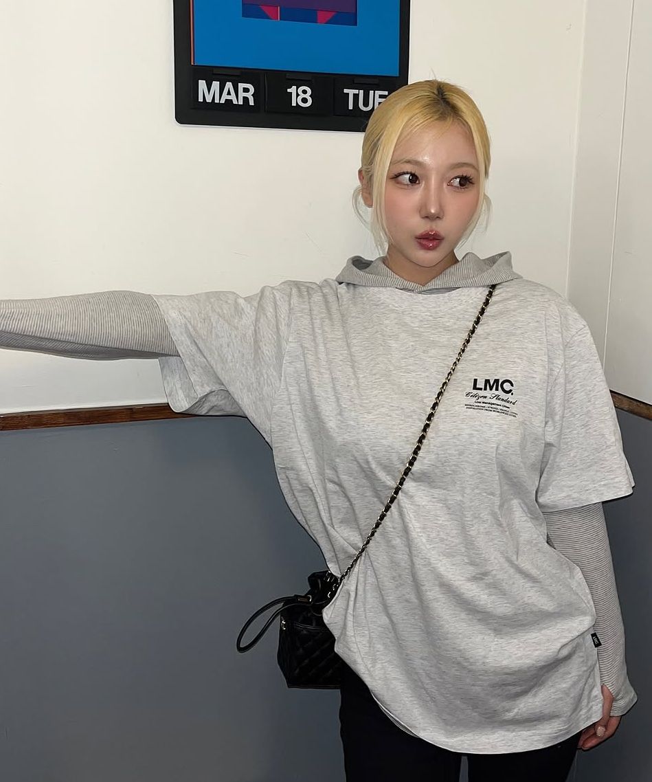 MUSINSA | LMC FLYING CATS LONG SLV TEE light heather gray