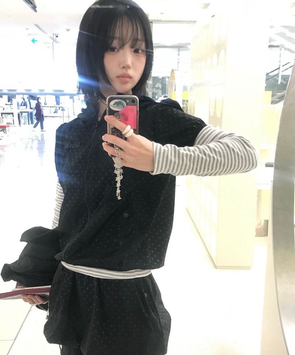 [FANCY CLUB] HALF DOT WINDBREAKER F25QA966 /追跡付 MUSINSA公式 | FANCY CLUB Half Dot Windbreaker (BLACK)_F25QA966