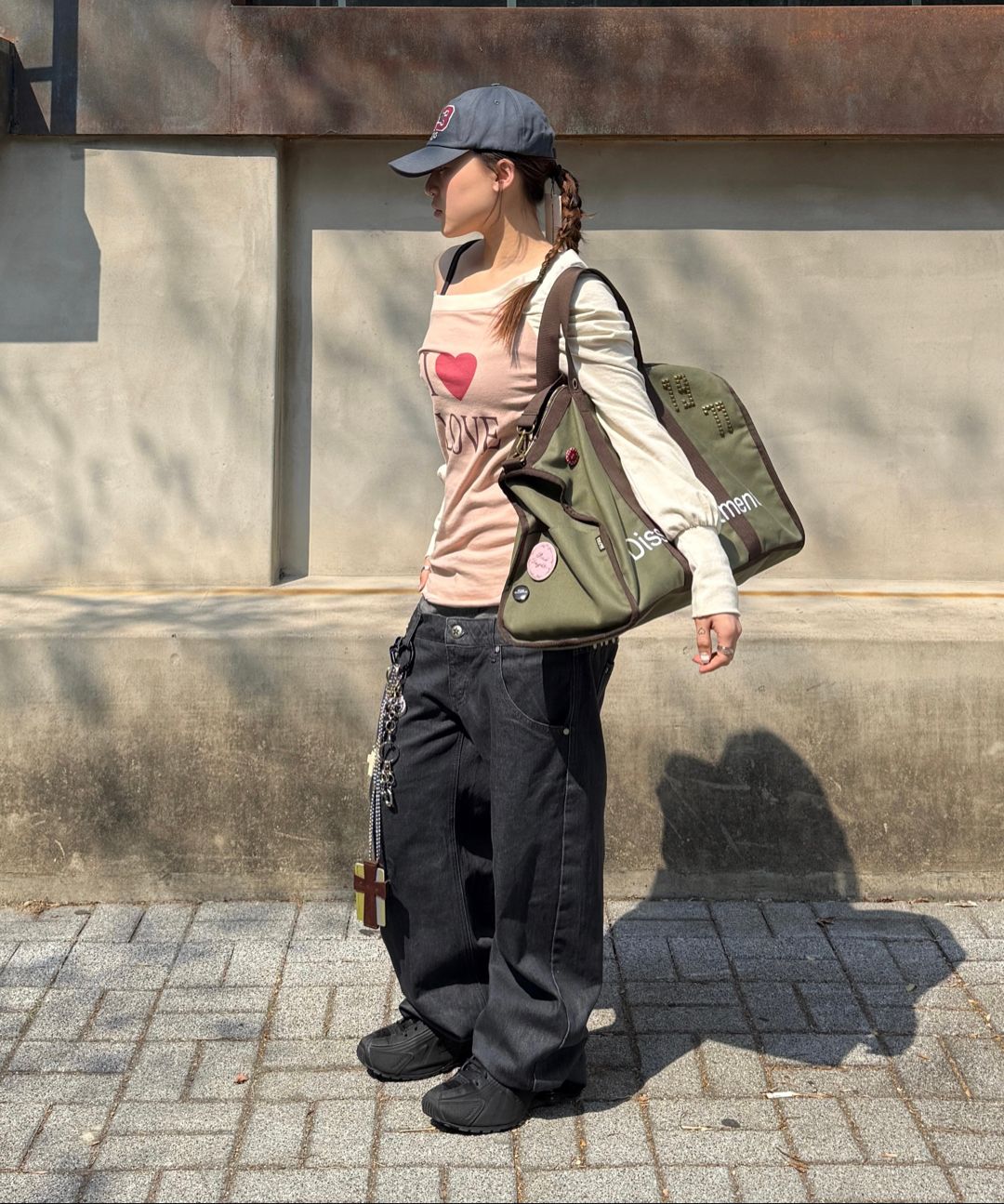 【SCULPTOR】Love Off-Shoulder Tee Peach Love Off-Shoulder Tee Peach – Sculptor