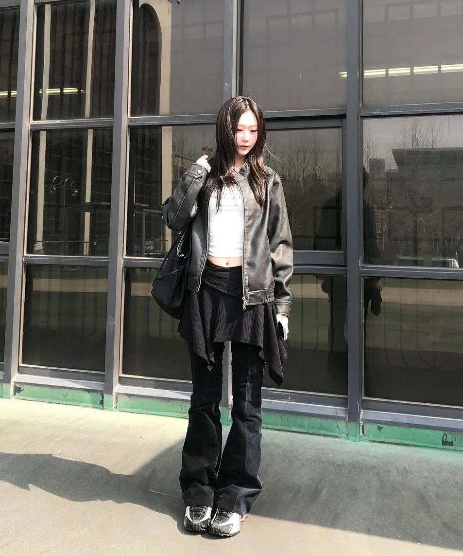 ● MISEKI SEOUL ● Unbalanced flow mini skirt MUSINSA | MISEKI SEOUL Unbalanced flow mini skirt BLACK
