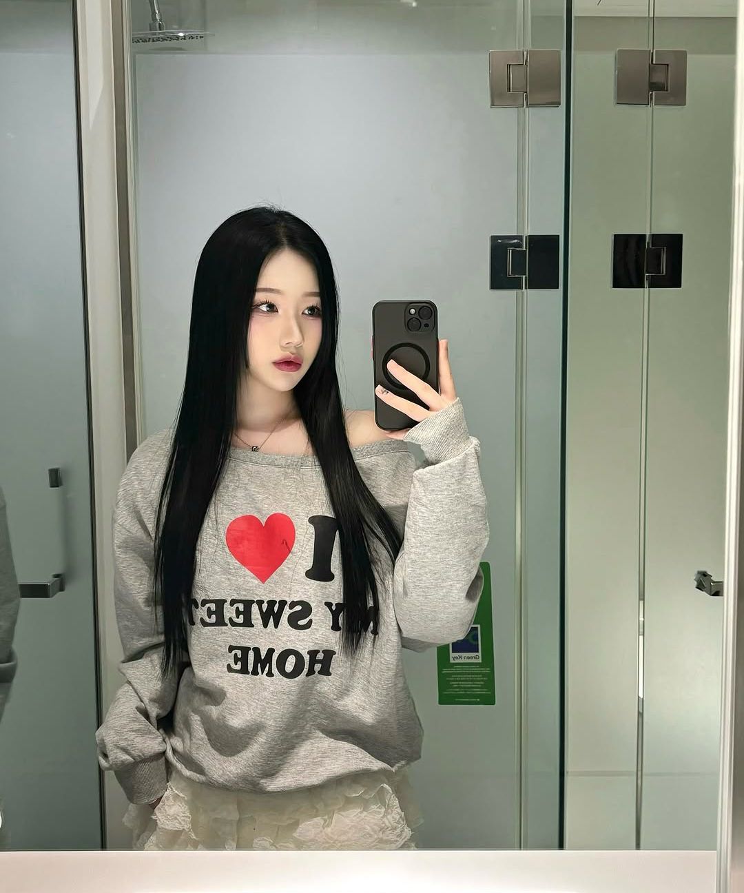 MUSINSA | YOUHEE I LOVE OFF SHOULDER SWEATSHIRTS MELANGE GREY