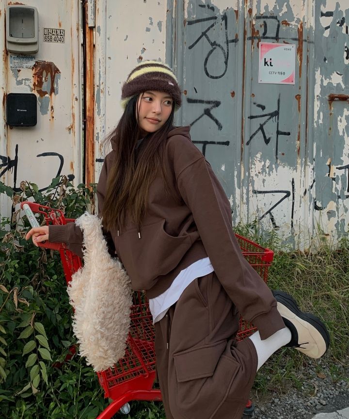 MUSINSA | MEENDERI [UNISEX] BARTACK STITCH HOODIE - BROWN