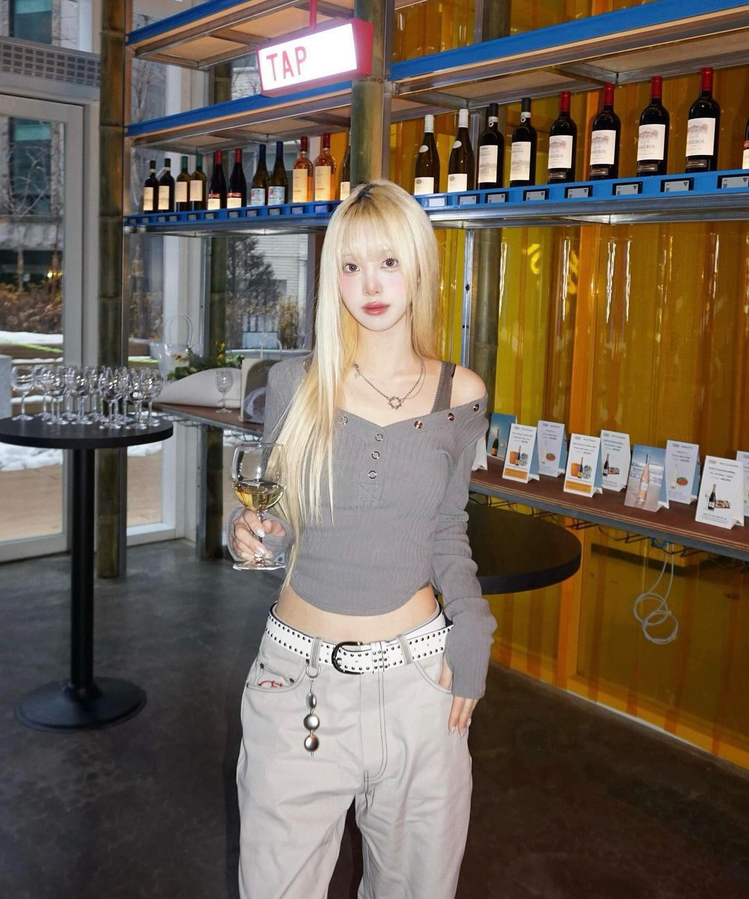 MUSINSA | PLEASENOFOLLOW Bunny Snap Button Top ( Ver.1