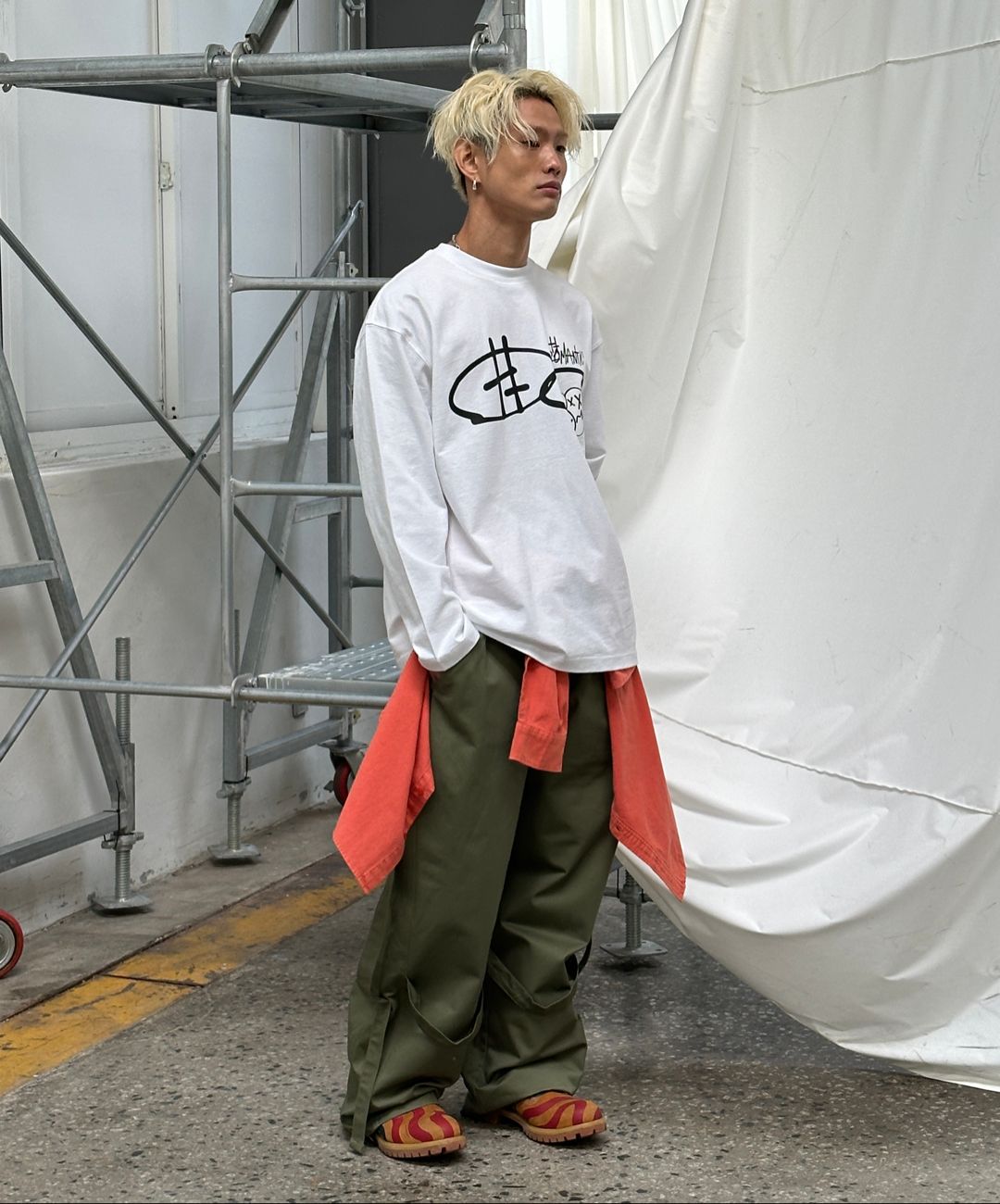 MUSINSA | ROMANTIC CROWN Pigment Wash Shirt_Charcoal