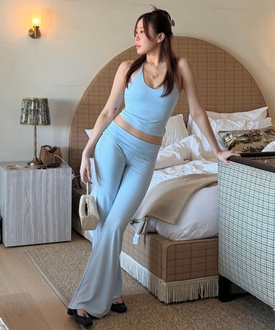 MUSINSA | GLOWNY AIR FOLDING FLARE PANTS (4 Colors)