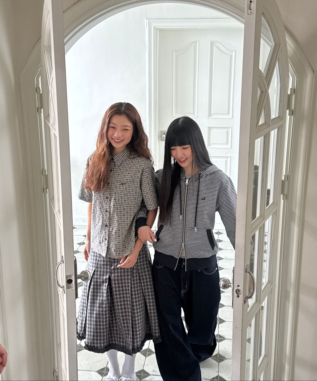 韓国 人気[AEAE] STRIPE SMALL LETTER HOOD ZIP UP MUSINSA | AEAE STRIPE SMALL LETTER HOOD ZIP UP [KHAKI]