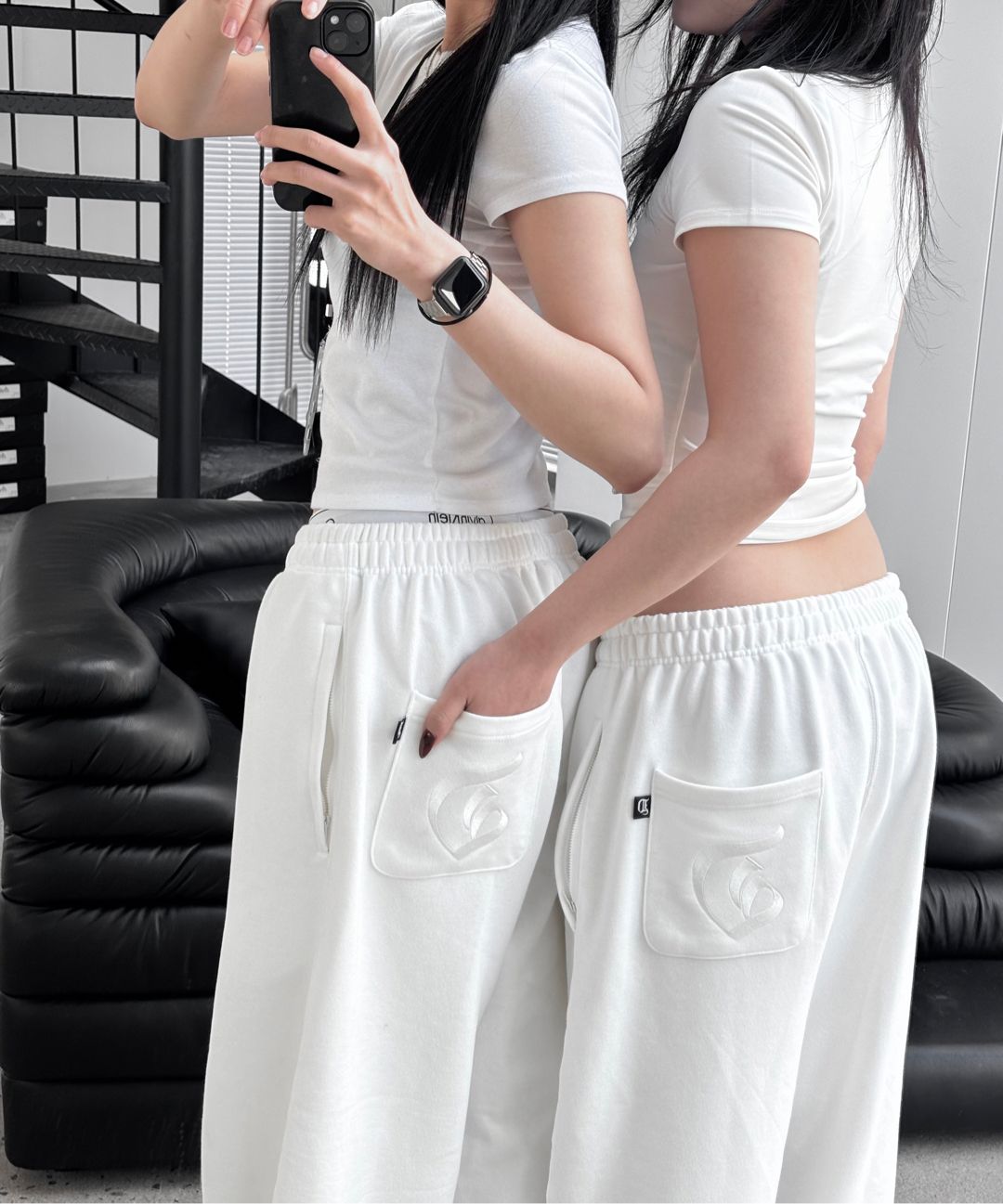 MUSINSA | ODOR Molly wide jogger in white