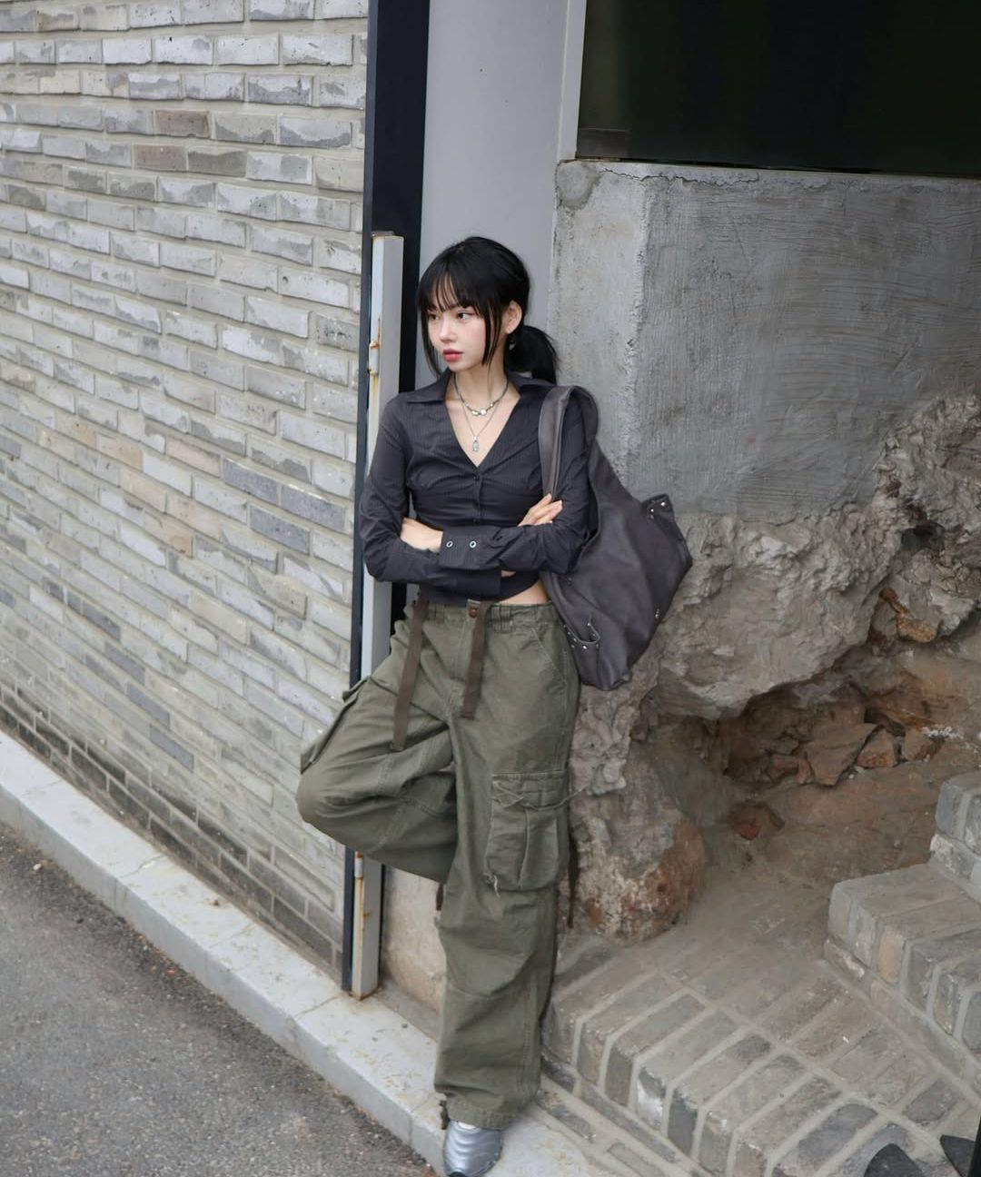 MUSINSA | PLEASENOFOLLOW Chloe V Shirt Top (long ver.) (Deep 