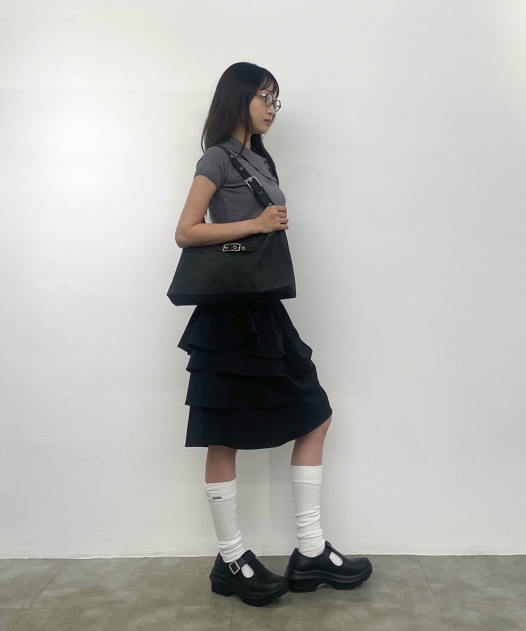 MUSINSA | MISEKI SEOUL Belted flat shoulder bag BLACK