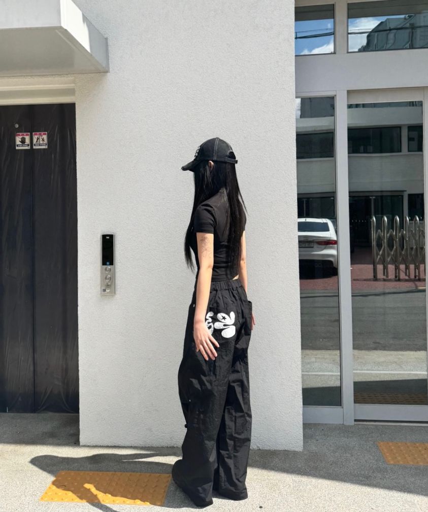 送料・関税込 ●ILLIGO●25SS IG PINTUCK WIDE PANTS IG PINTUCK WIDE PANTS BLACK - illigo | 60% - Asian Fashion