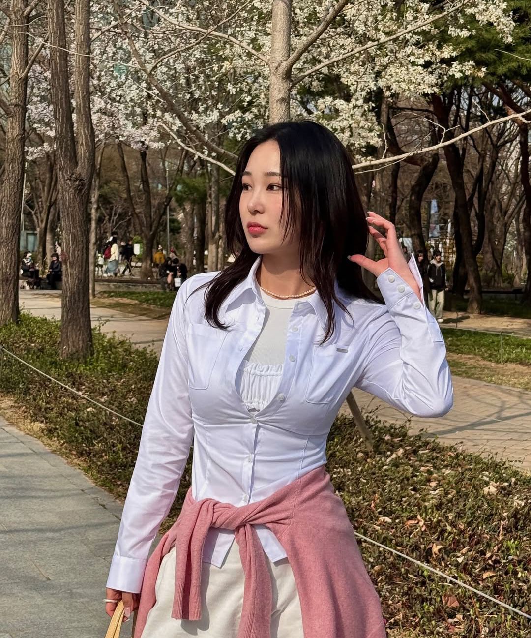 MUSINSA | MISEKI SEOUL Pocket fitted shirt WHITE