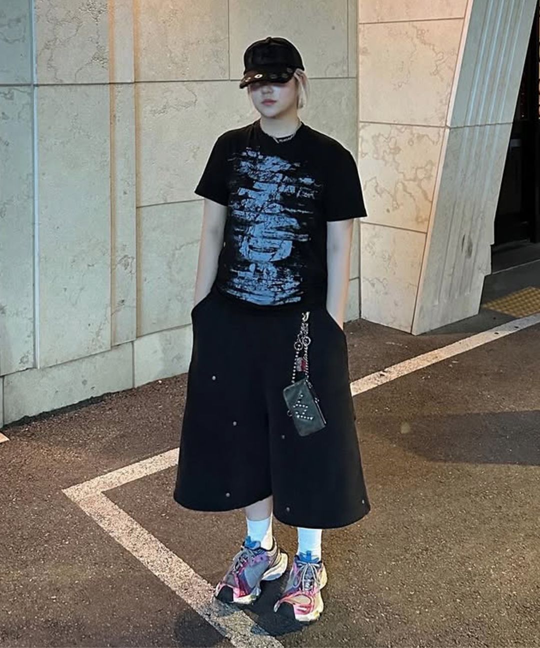 [NOT4NERD] Stud Carpenter Bermuda Sweat Shorts /追跡付 MUSINSA | NOT4NERD Stud Carpenter Bermuda Sweat Shorts - Beige
