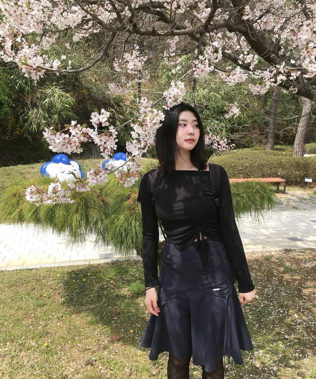 미세키서울(MISEKI SEOUL) Shirring ruffle midi skirt BLACK - 사이즈