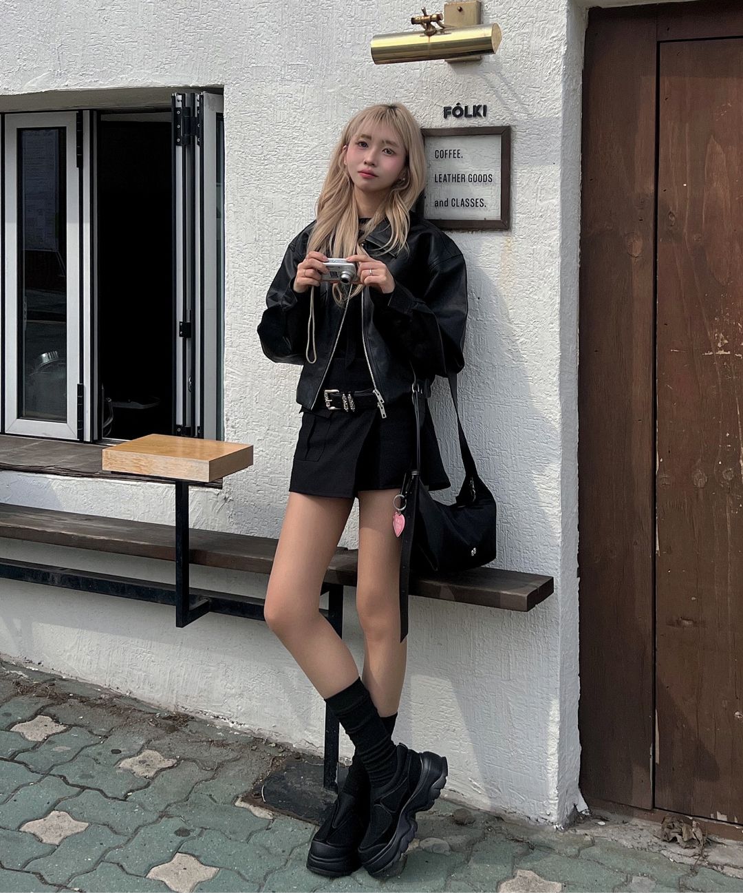 【Heeari】★Tale Buckleホボバッグ★ MUSINSA | HEEARI Tail Buckle Hobo Bag_Black