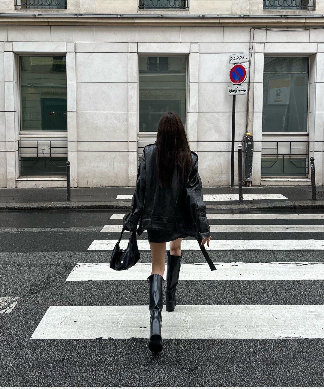 MUSINSA | HEEARI Tail Buckle Hobo Bag_Black