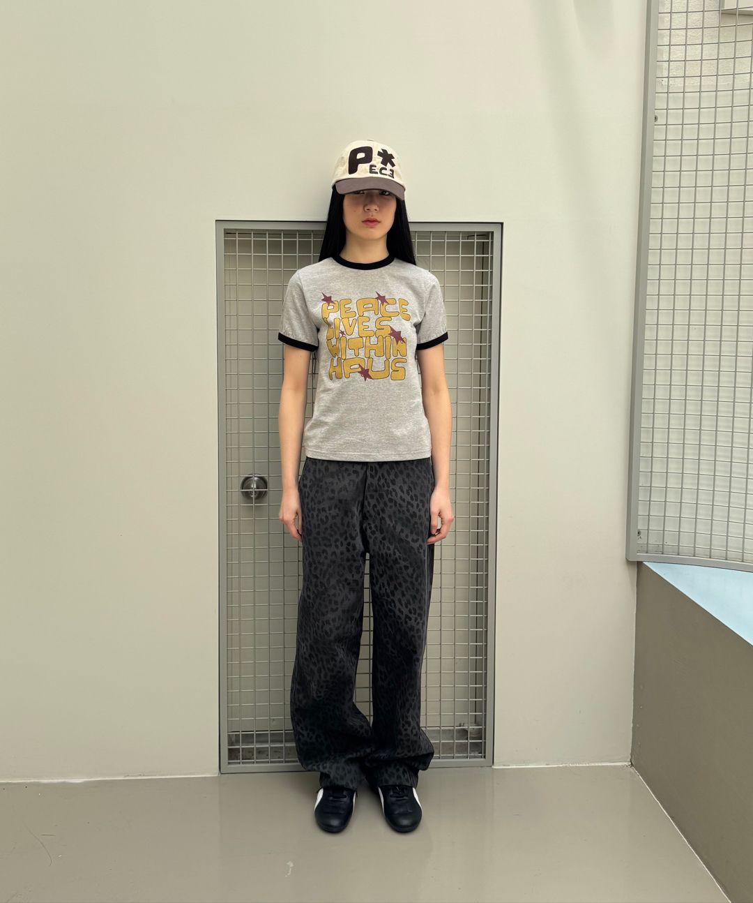 [BAUF] Peace Ringer T-Shirt /追跡付 BAUF] Peace Ringer T-shirt (Navy) – SellerWork