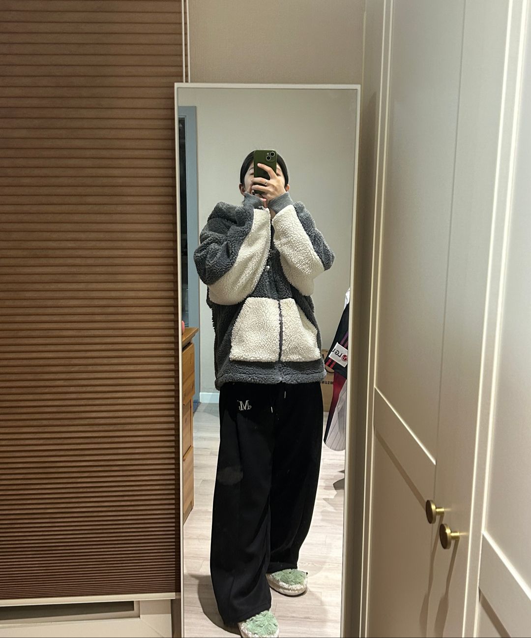 【MUCENT】 WEIR SIDE BUTTON SWEAT PANTS UNISEX / 追跡付 MUSINSA公式 | MUCENT Weir Side Button Sweatpants Unisex (2
