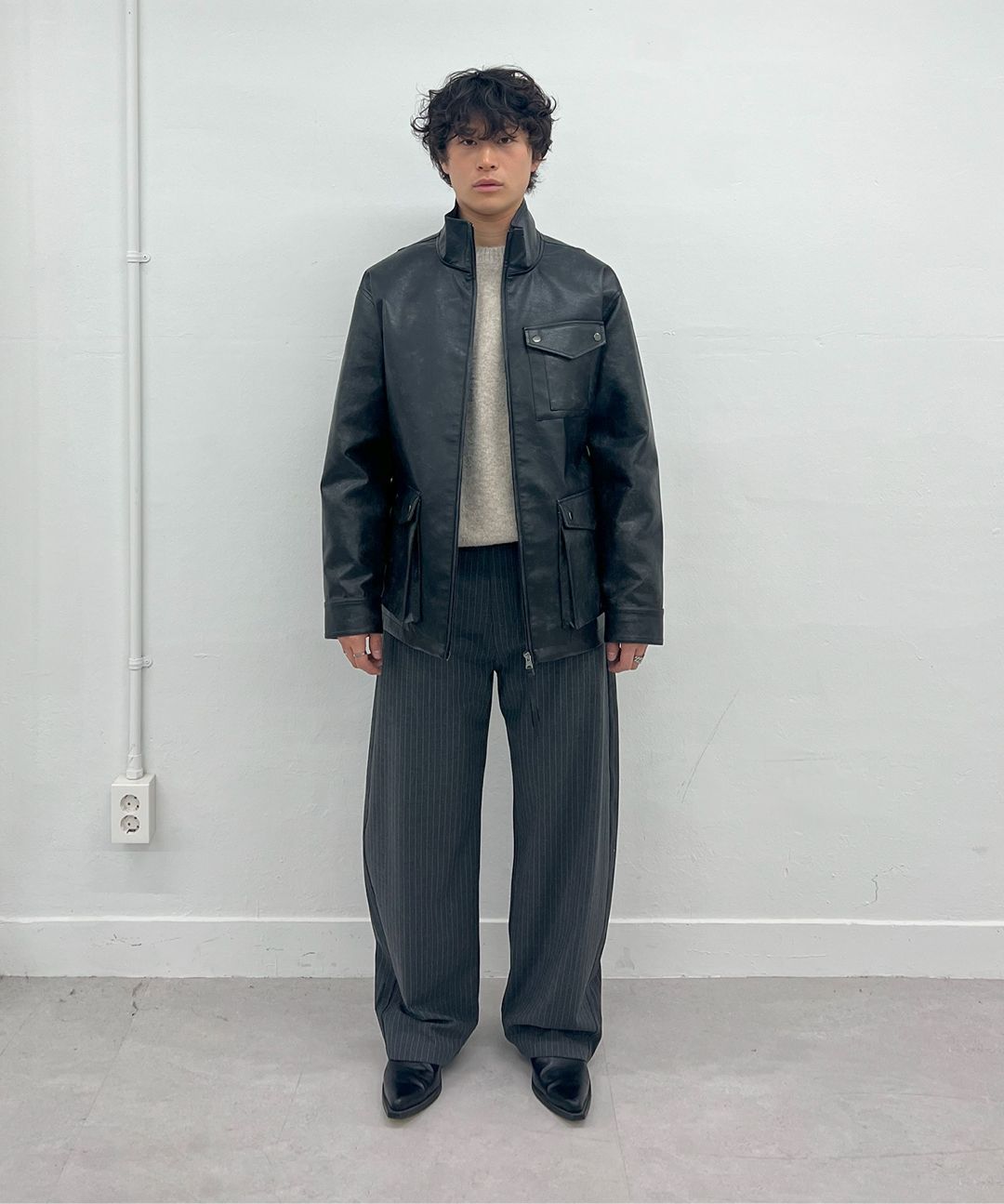 MUSINSA公式 | MILLO ARCHIVE Crop Silhouette Knit [Black]