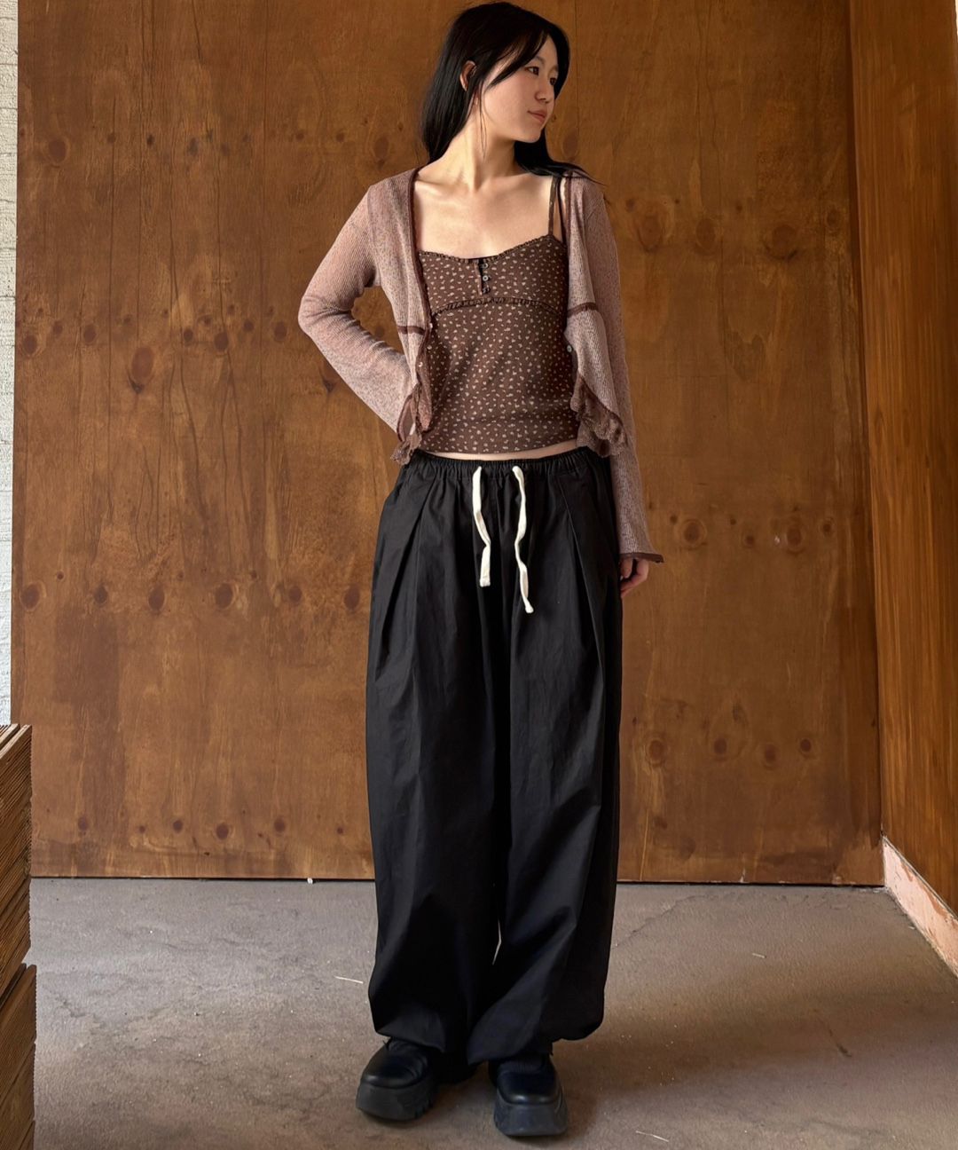 MUSINSA | SCULPTOR Bed To Go Pintuck Pants Black