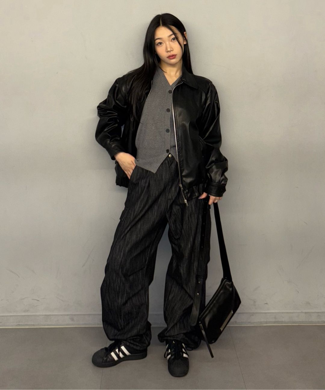 MUSINSA | NICK&NICOLE CRYSTAL POUND LEATHER BAG_BLACK