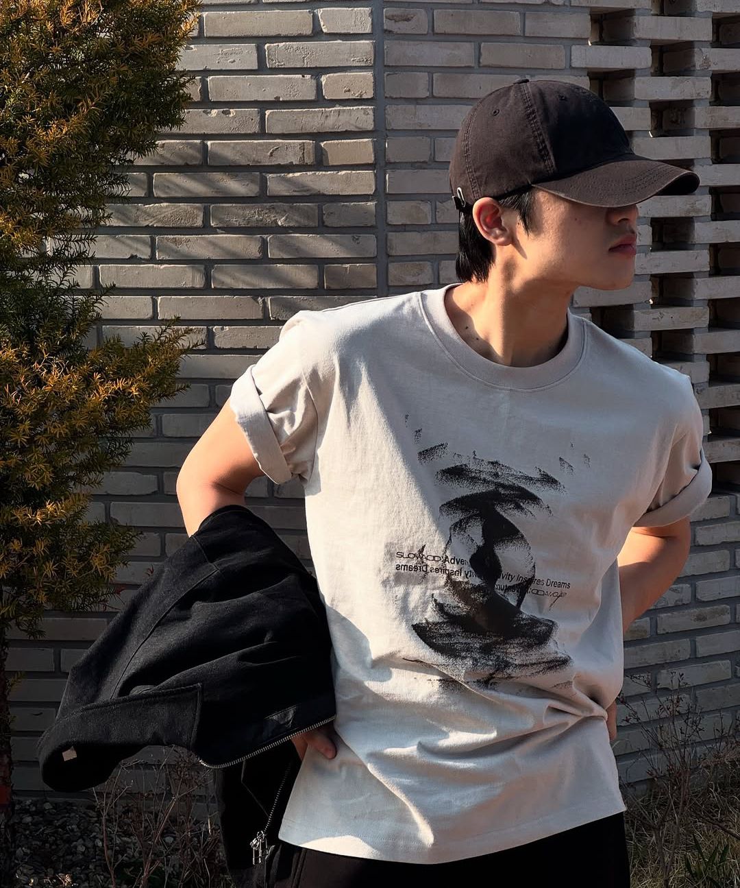 MUSINSA | SLOWACID Dune Wave Short Sleeve T-Shirt [White]